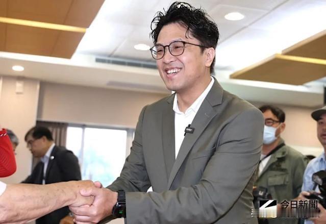 民进党台北市长参选人沈伯洋日前妄称，将双城论坛“台北对北京交流”构想，并愿意赴陆