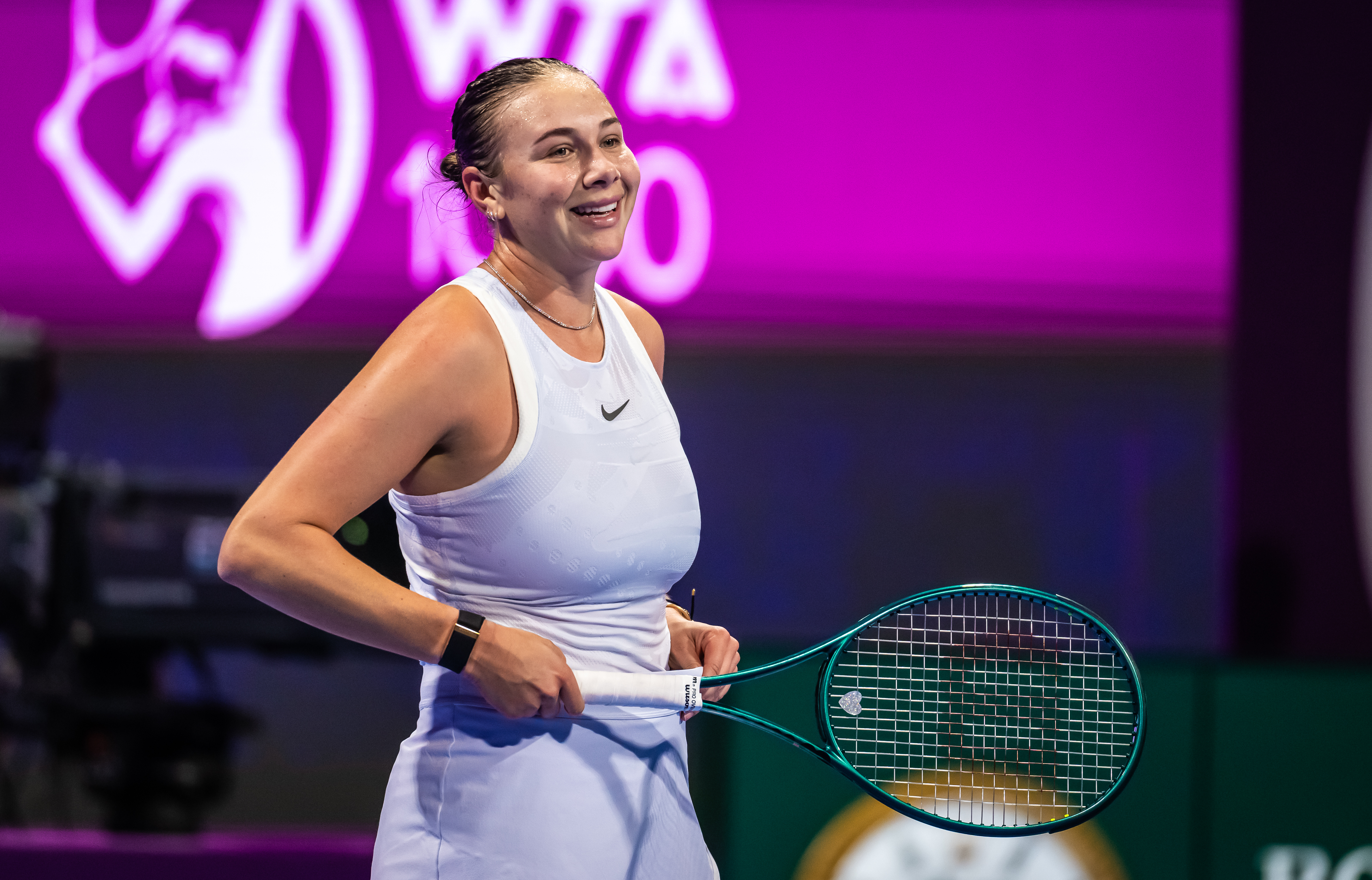 阿尼西莫娃再进1000赛四强✅ WTA1000 多哈站1/4决赛，阿尼西莫娃以4