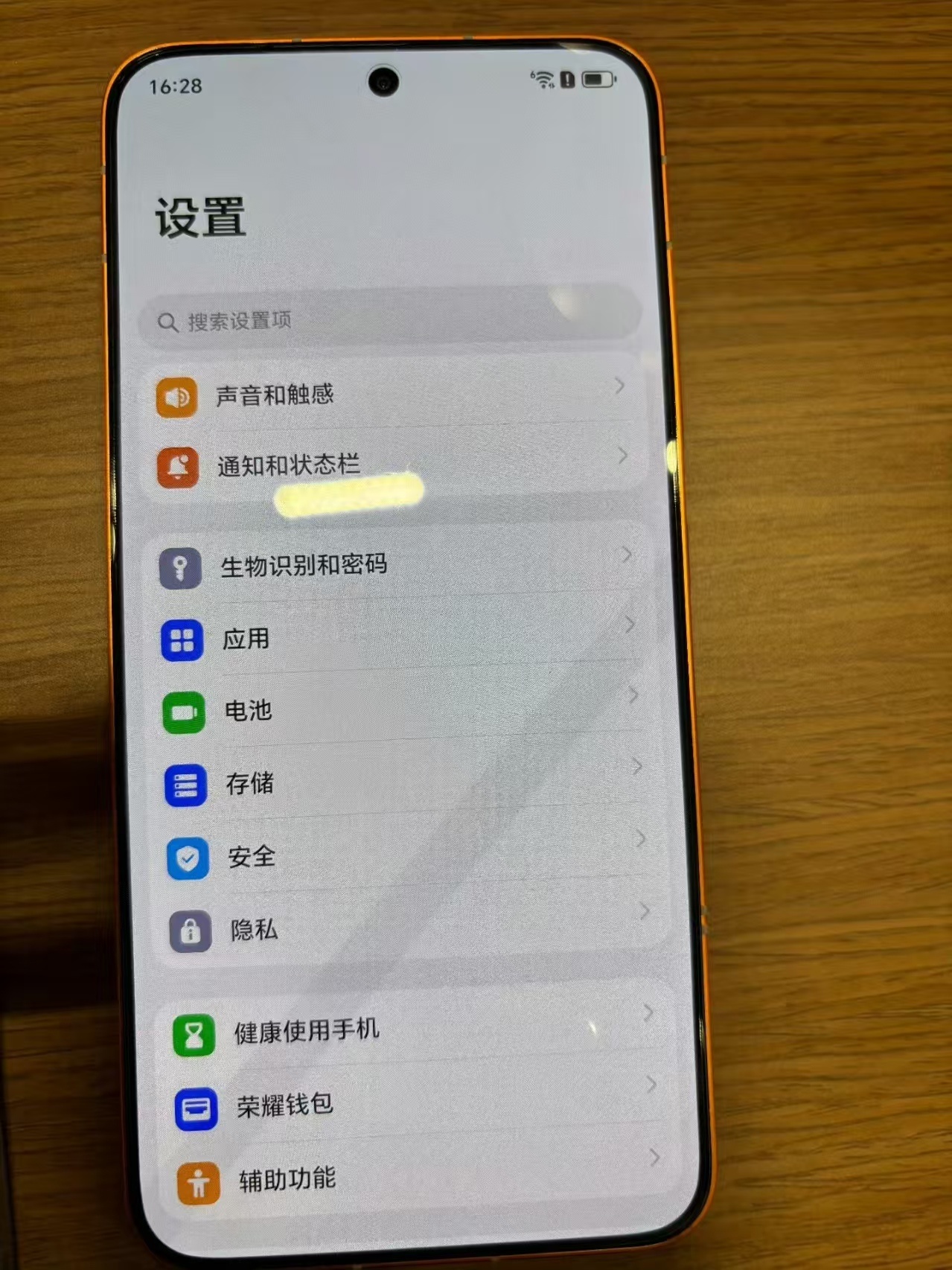 荣耀Power2全身充满Power“长续航、稳通信、强性能、超可靠”，作为一款手