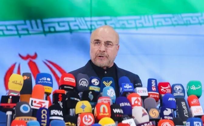 最近中东的火药味，浓到呛人。

伊朗议会议长卡利巴夫，当着全世界的面撂下一句狠话