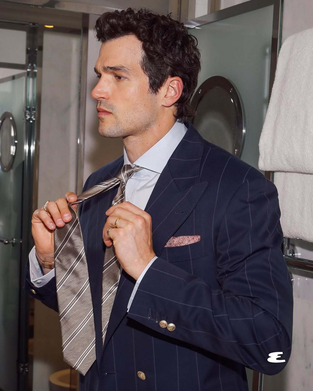 Paul Anthony Kelly 𝙓 Esquire📸摄影师：Loren