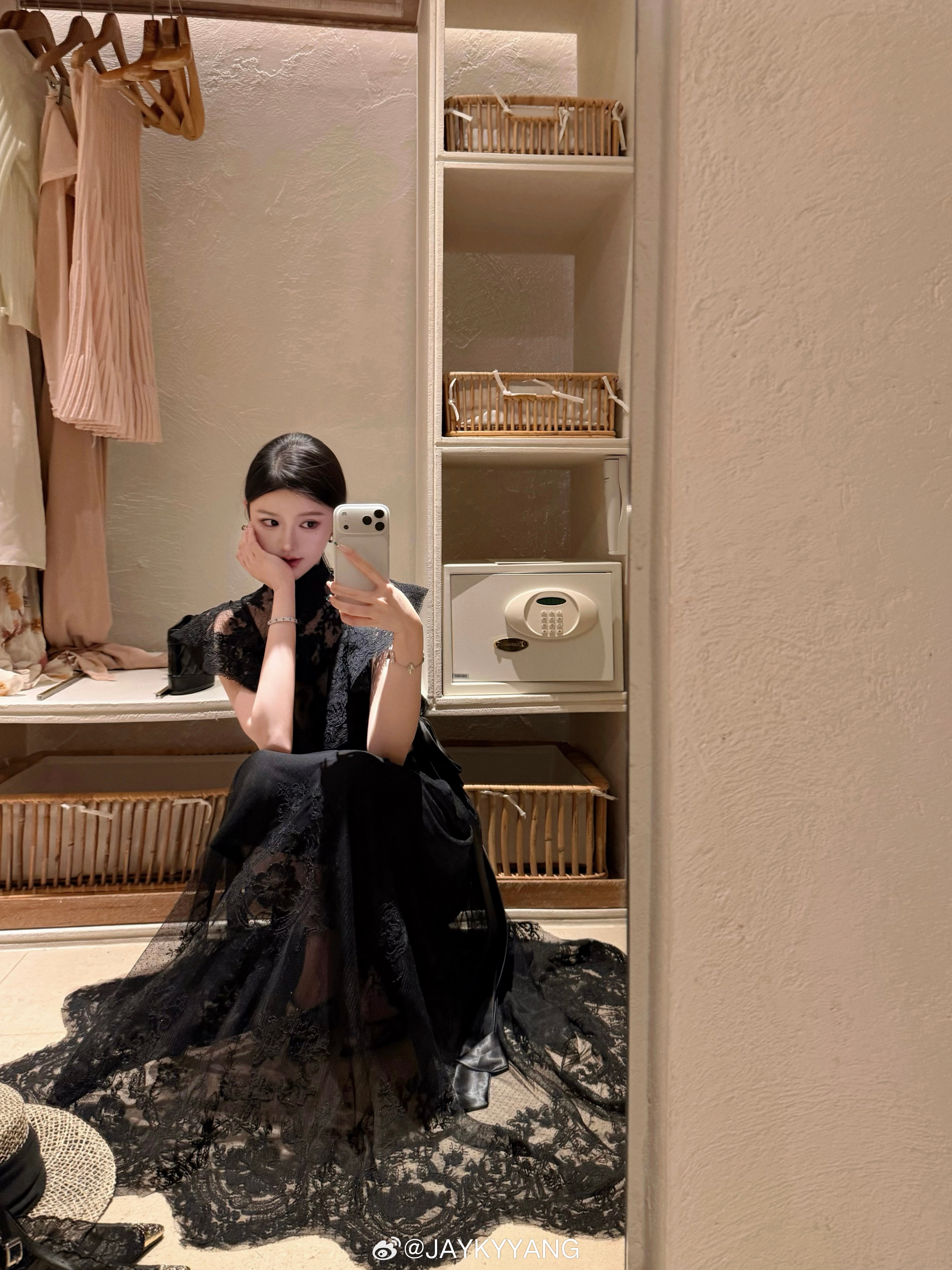 完全是黑天鹅来的🖤 