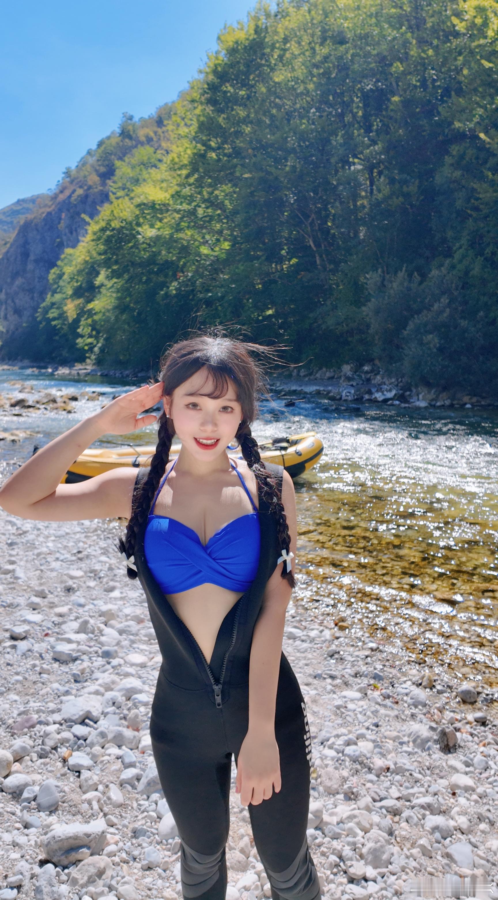 跨境大巴通宵没睡😪🚣到波黑直接下水rafting肾上腺素硬撑营业🫨  ​​
