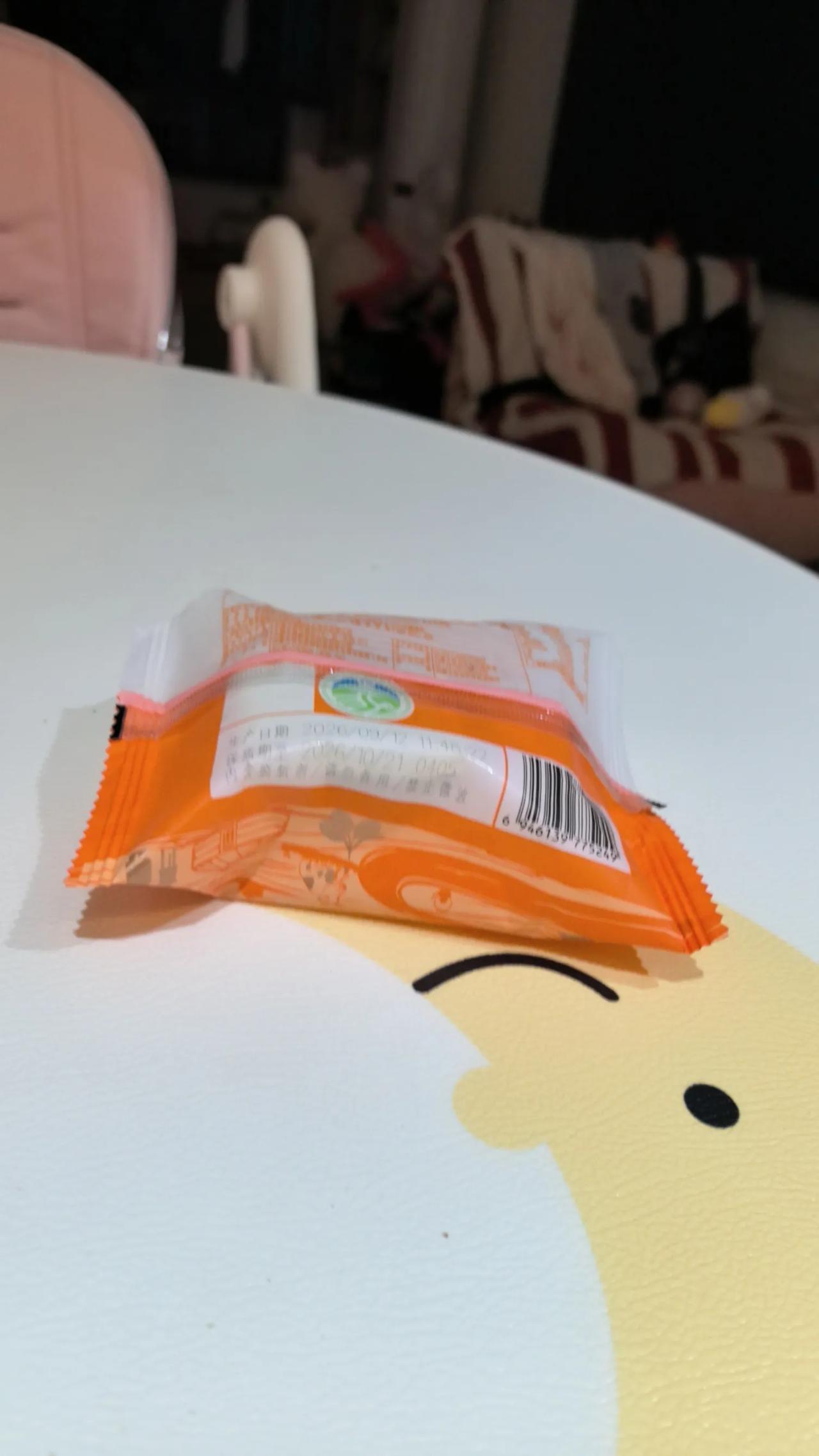 帮我点评
知道为什么？中秋的月饼包装很好，月饼的味道越来越差，已经不是小时候吃月