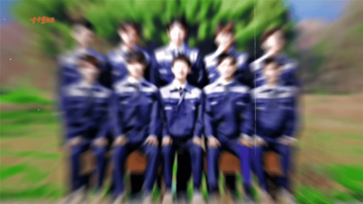 十个勤天倒车请注意种地吧 倒车请注意这几个字一出，脑子里已经自动播放那些名场面了