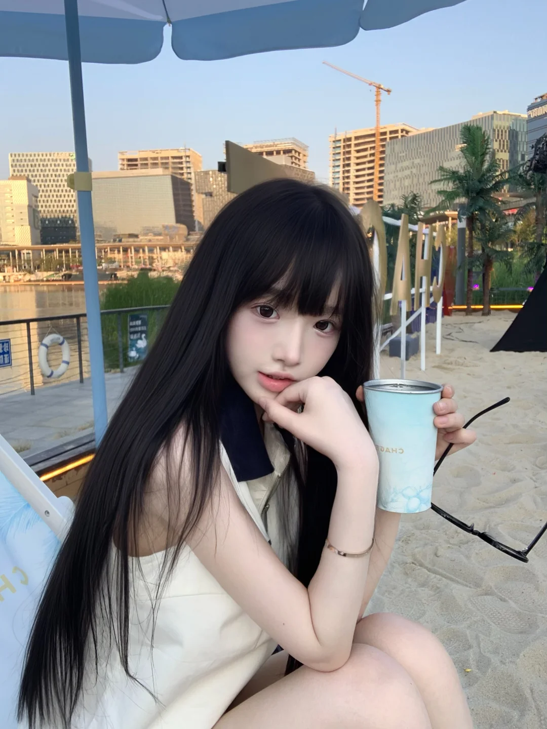 🌤️🥥