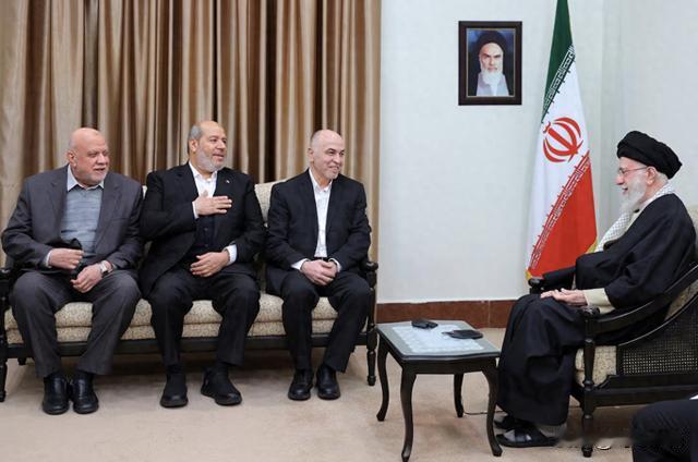 俄罗斯直接为伊朗指明了一条“绝处逢生”之路：“趁着美军尚未站稳脚跟，先发制人，发