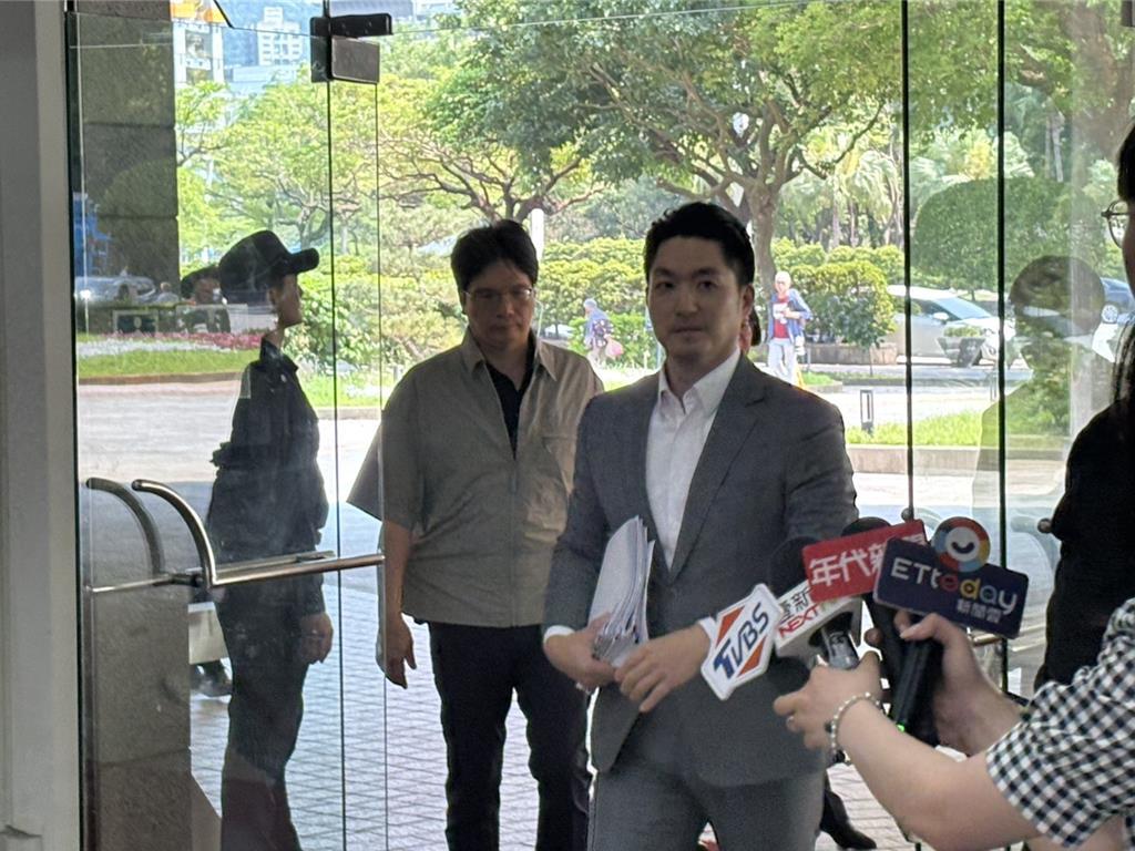 中国国民党主席郑丽文今天在台北强调，台海将是“两岸中国人” 共同守护和平的象征。