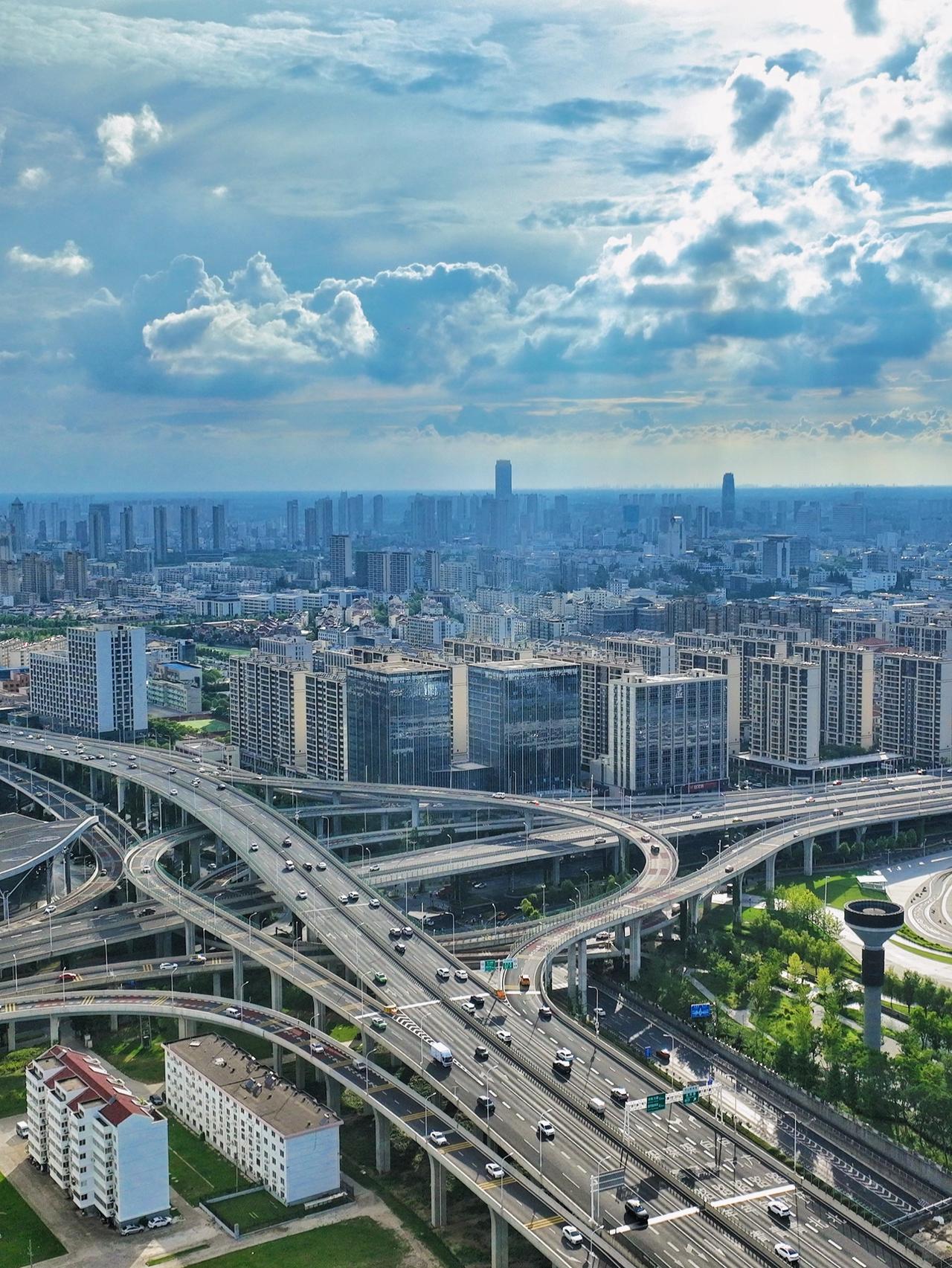 中国盐城 高架狂魔之都  市区内环高架总里程已突破 110公里+  盘点盐城高架