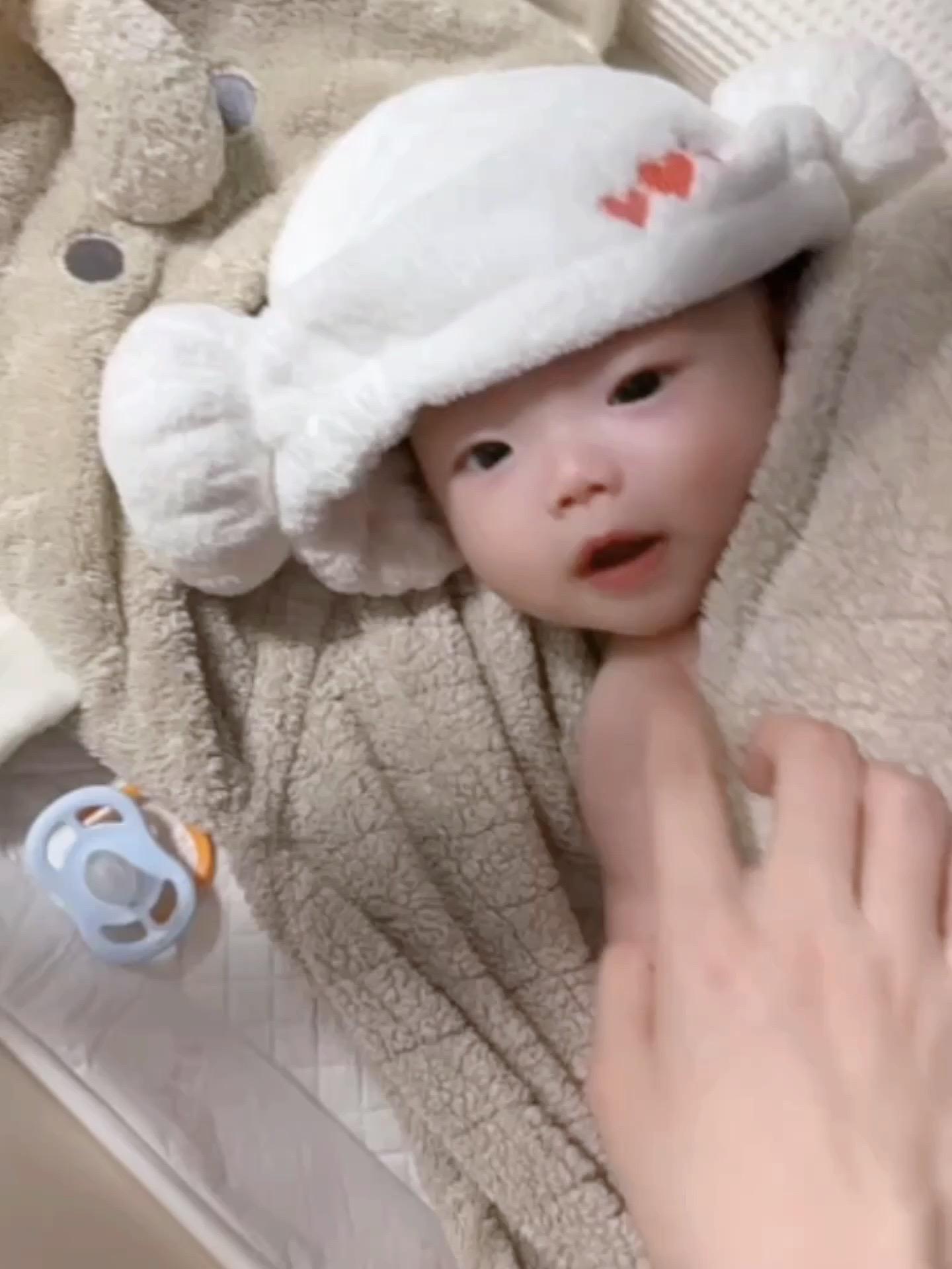 虽然自由可贵 但爱你更胜一筹.👼🏻🍼✨