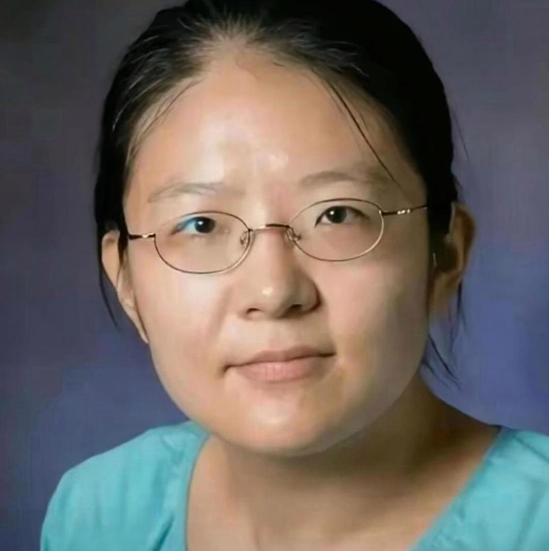 谁能想到，曾经在985任教、课上学生寥寥、没能续聘的女教授，后来闯出了一番新天地