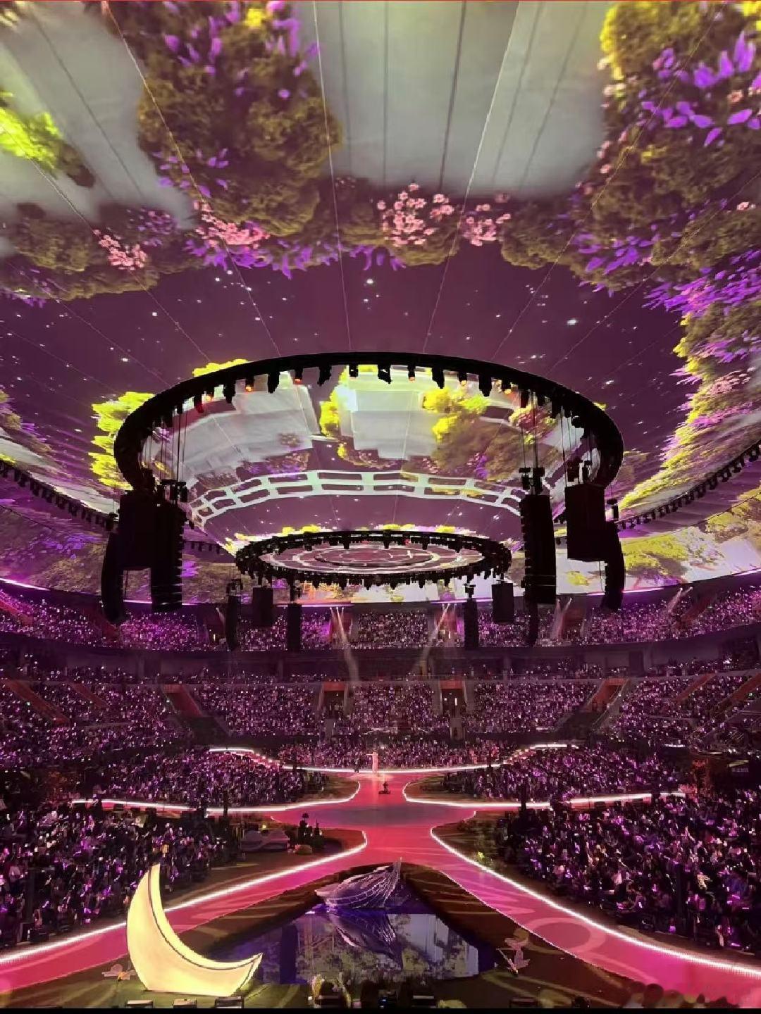 张杰跨年含金量还在提高张杰新春演唱会舞美曝光，堪称洛希极限 2.0，含金量再升级