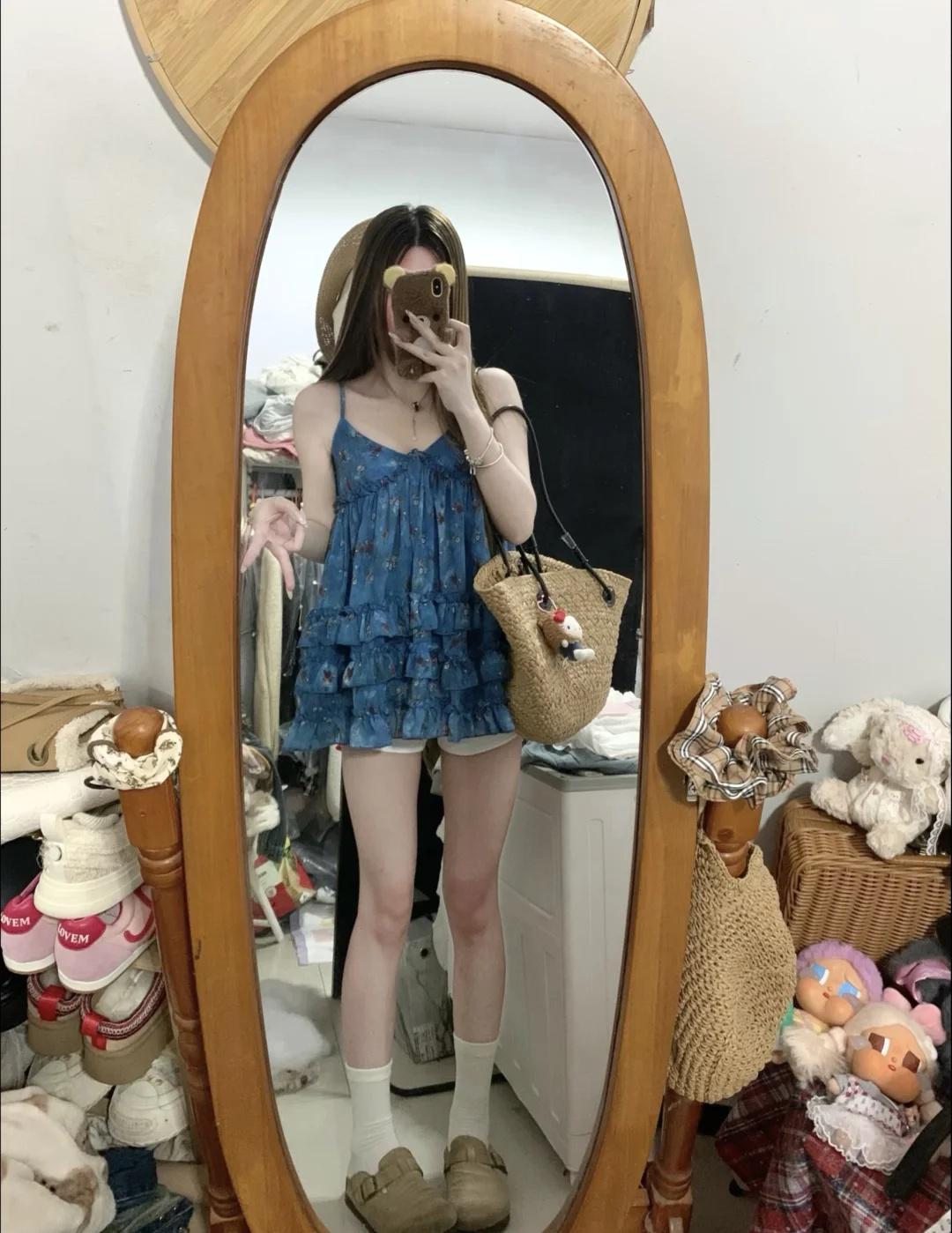 闺蜜们这套也太好看了！！
Ootd 每日穿搭 海边穿搭 日常穿搭