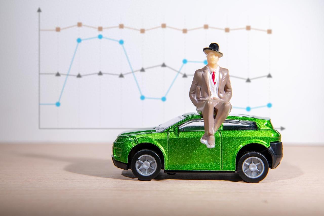 2025 年车市收官！连续三月下滑，新能源渗透率首超 50%

2026 年 1