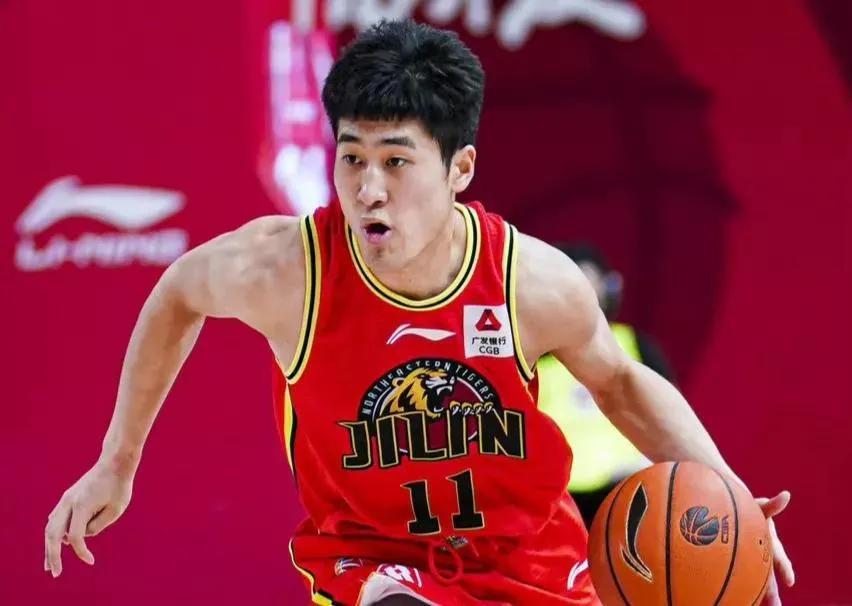 CBA第26轮，本土后卫前五名排行榜！

第一名：姜伟泽，长白山恩都里
评价指数