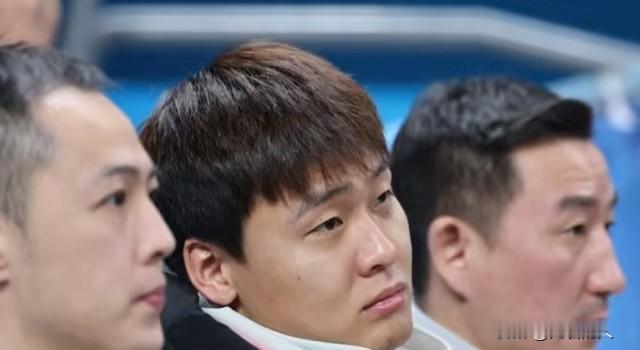 赵睿太想打比赛了，因伤继续缺席比赛




北京迎战宁波，四节战罢很艰难取胜，赵