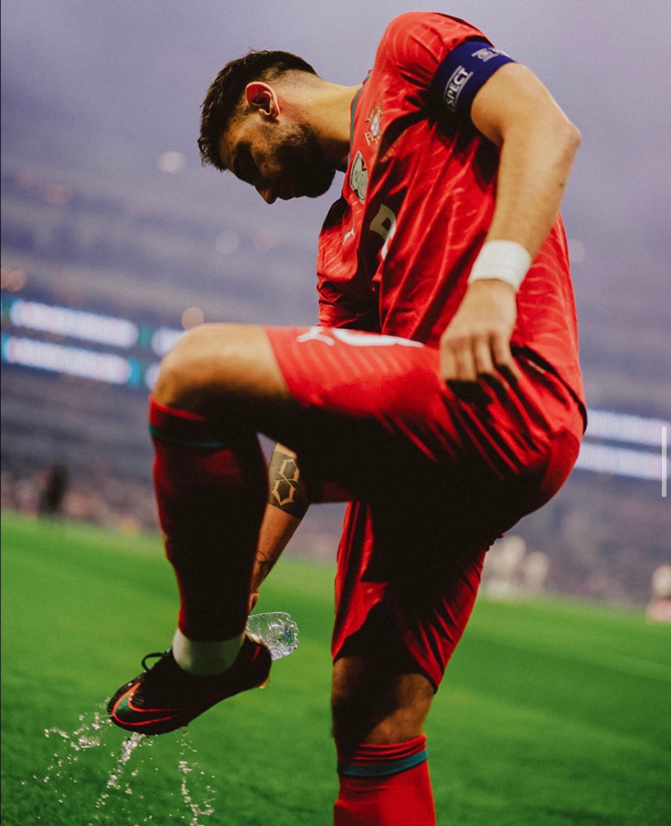 在葡萄牙2-1击败尼日利亚的比赛中，B费和达洛特踢了45分钟，后者贡献1个助攻。