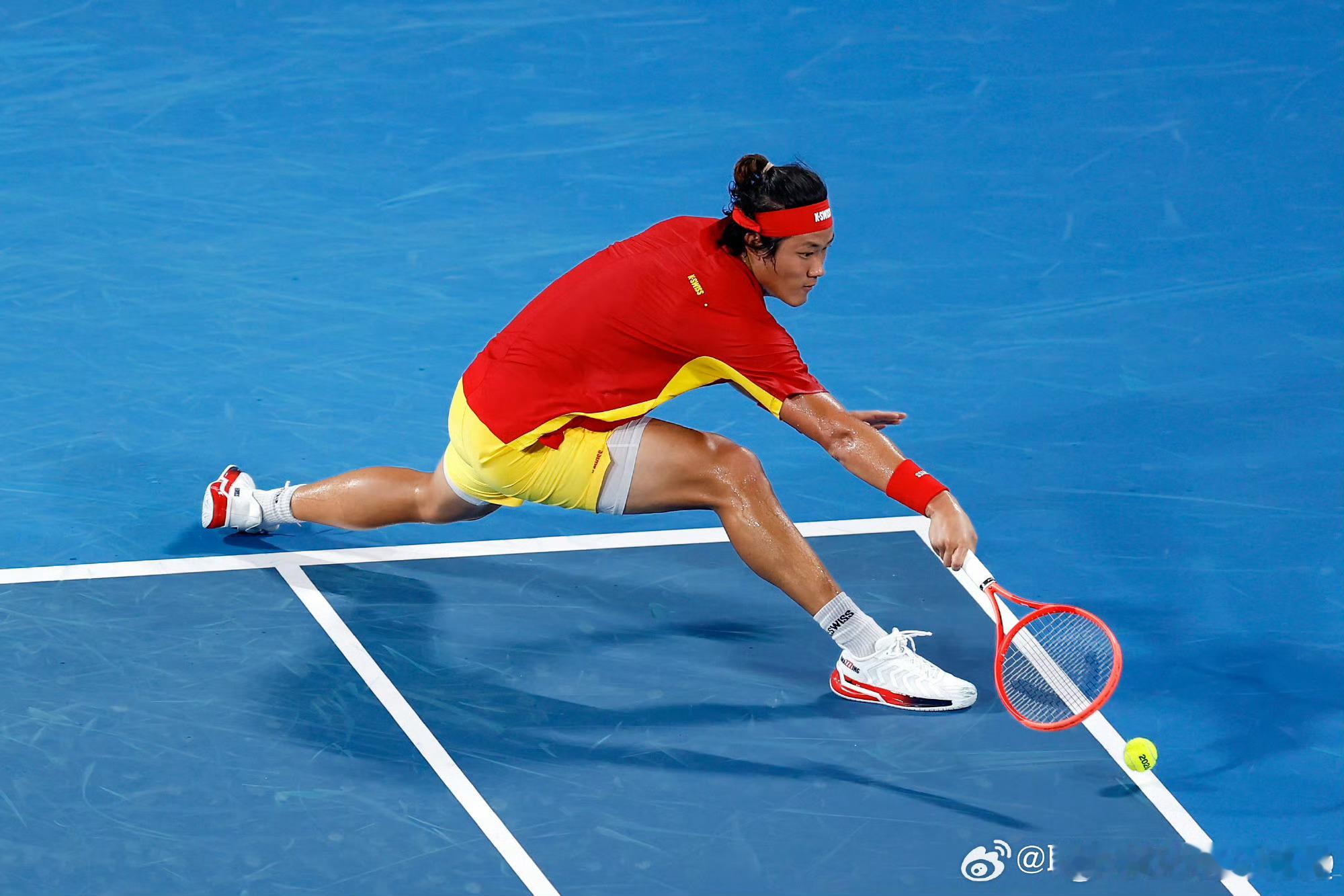 2026联合杯 张之臻4-6/4-6阿里亚西姆，中国0-2不敌加拿大。香港赛资格