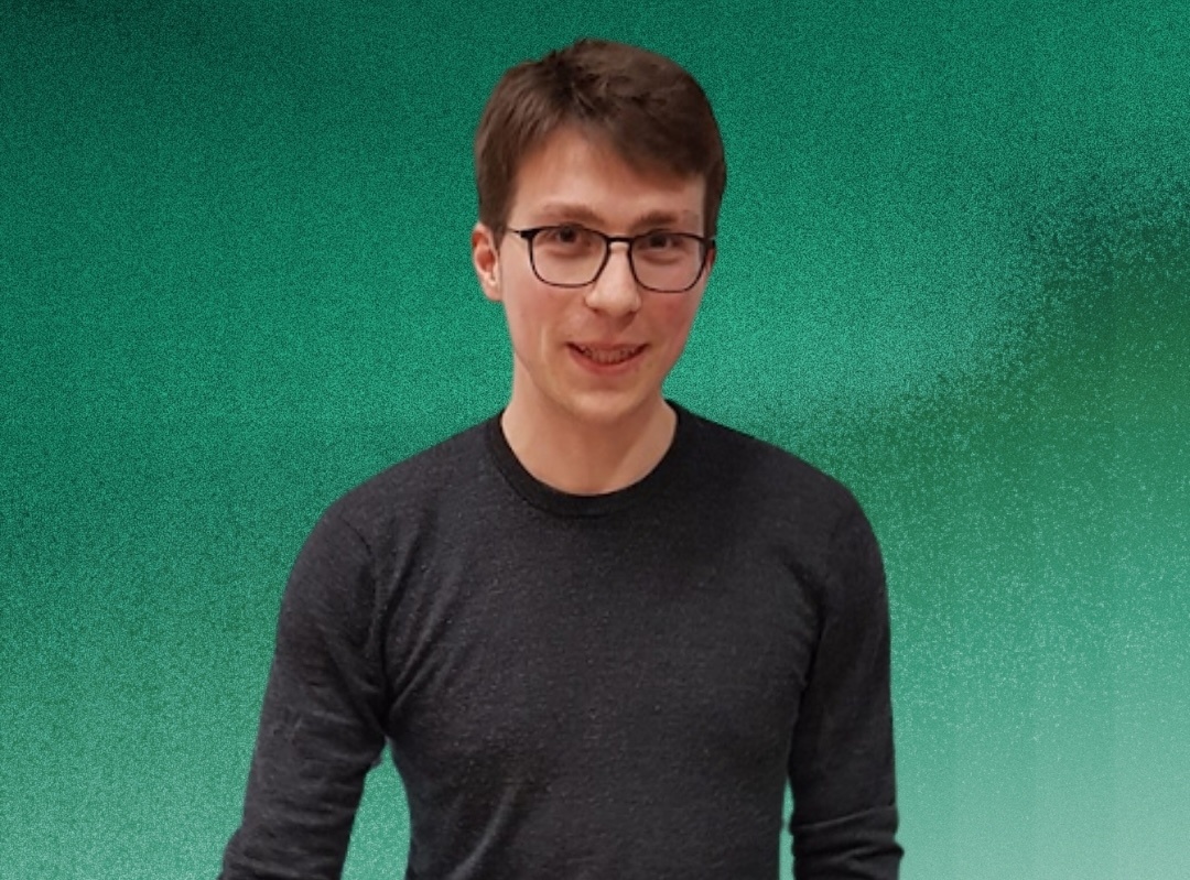 8月14日，xAI联合创始人Igor Babuschkin宣布离职，马斯克发文感