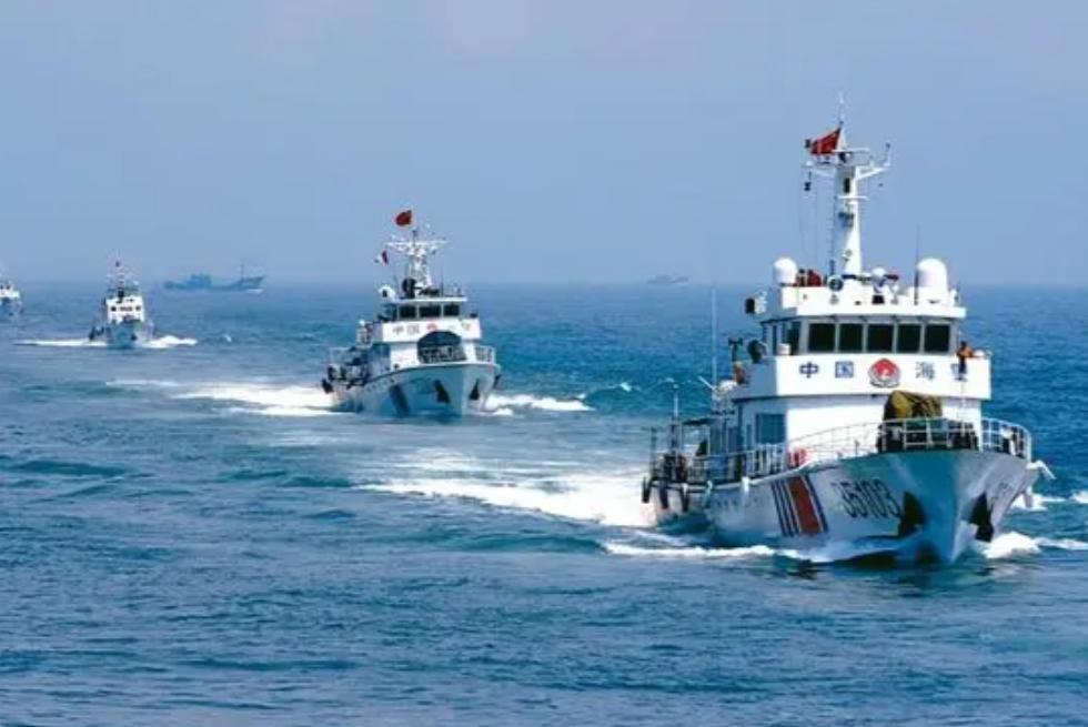 主权不容试探！菲机低空挑衅，中国防空雷达全开，敢越线就击落。

5 月 16 日