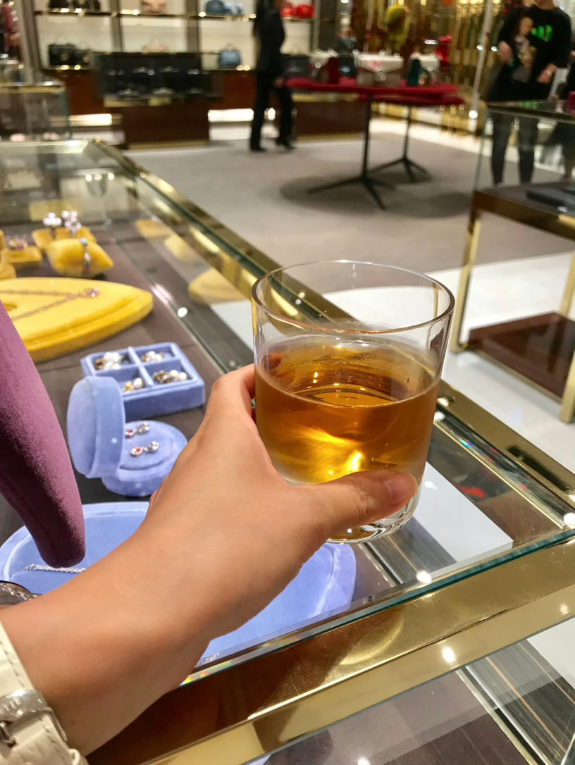 【搬运】2018年08月03日下午茶🥃～  