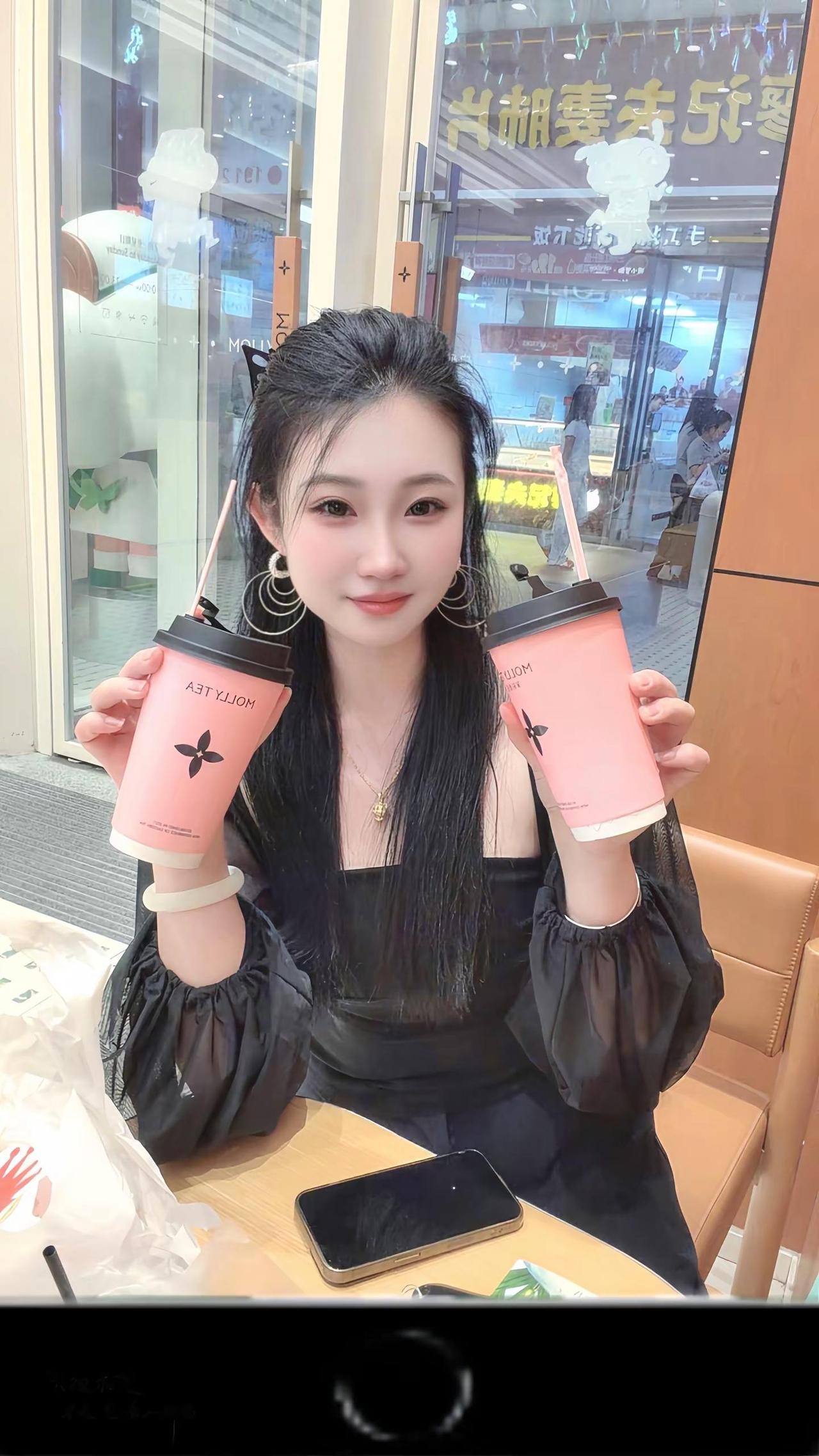 珠圆玉润方圆脸 富态旺我又旺财