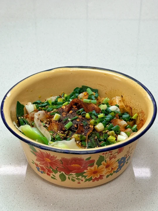 今天吃什么🥢🥢家庭版麻辣油泼面（附做法）