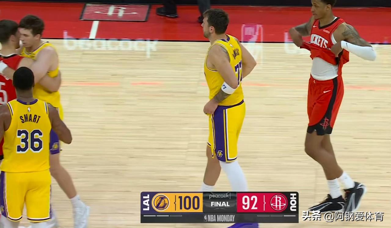 100-92，湖人战胜火箭，稳居西部第三，
领先火箭1.5个胜场，你有什么感想？