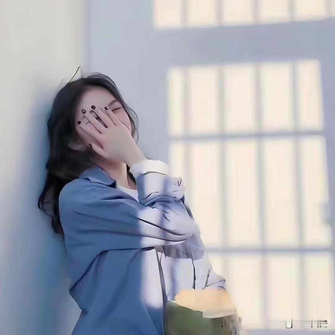 人性中，
最愚蠢的行为就是：
炫耀。

往往是：
说者无心，
听者有意。
你和人