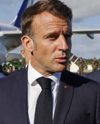 【马克龙访华不要来时激动回去变脸】
        马克龙访华，一到北京就难掩兴