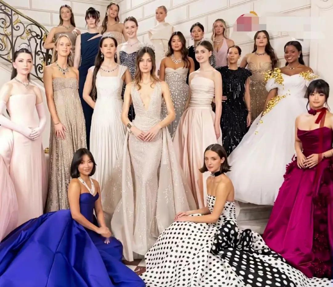 没给国人丢面儿，陈可辛女儿和比亚迪千金人群中冠绝群芳的存在！

一张重量级的合影