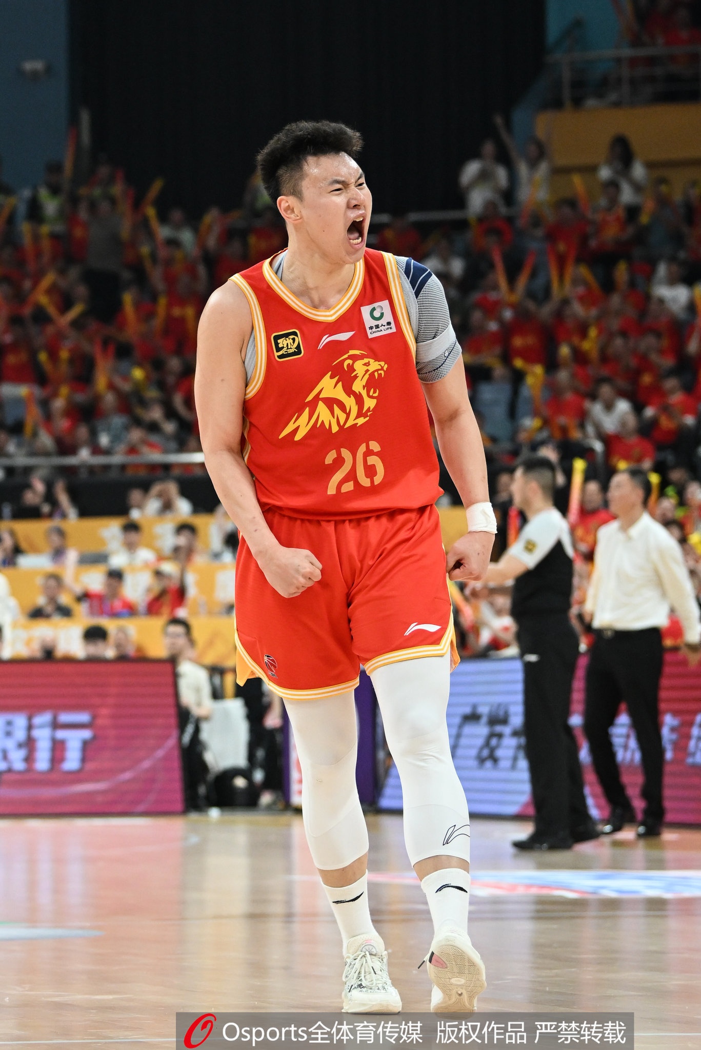 篮板痴汉！吴骁替补17分钟抢10篮板&5前场板 无其他有效数据