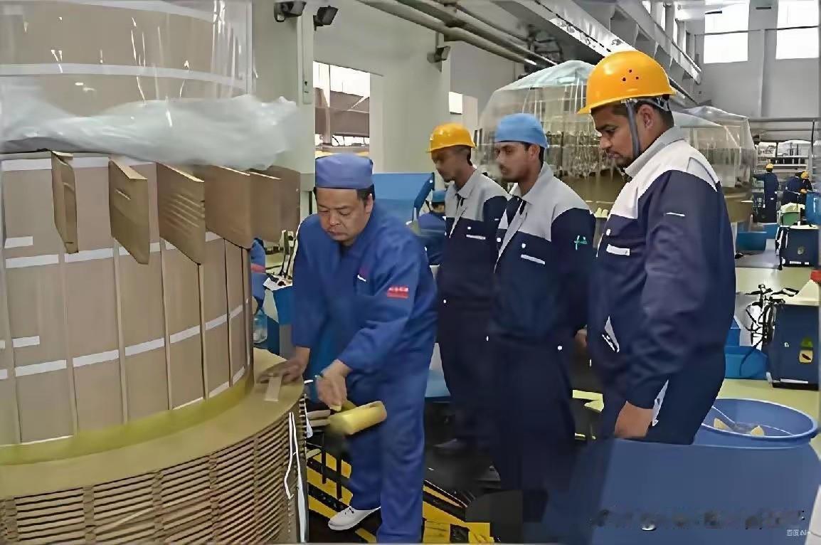 终于忍不住求上中国！
印度媒体：
4家中企获准参与印电力项目政府招标。
这4家公