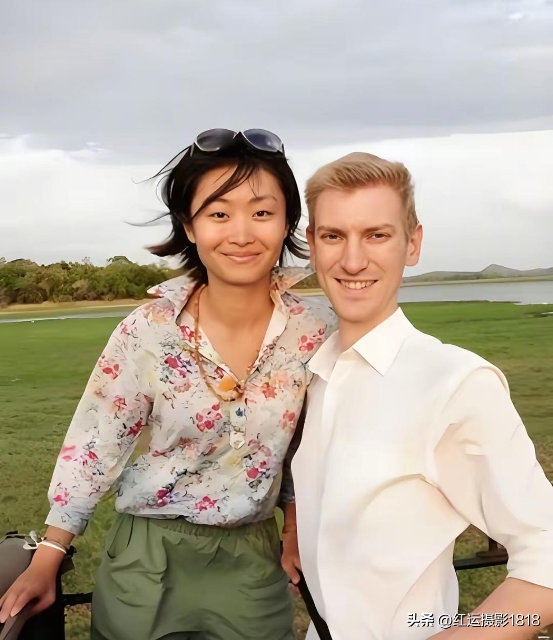 敬一丹的女儿王尔晴长相甜美，她是一个学霸，如今已经40岁了， 她嫁给苏格兰小伙尼