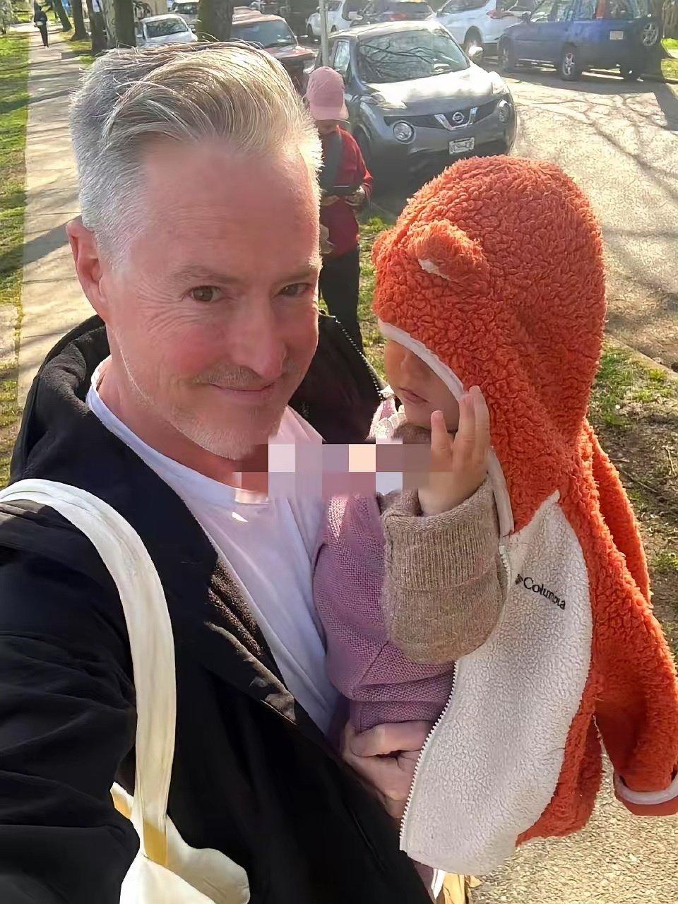 夏克立官宣生女！否认再婚与睡粉，称与夏天已断联四年
 
一夜反转！夏克立凌晨突然