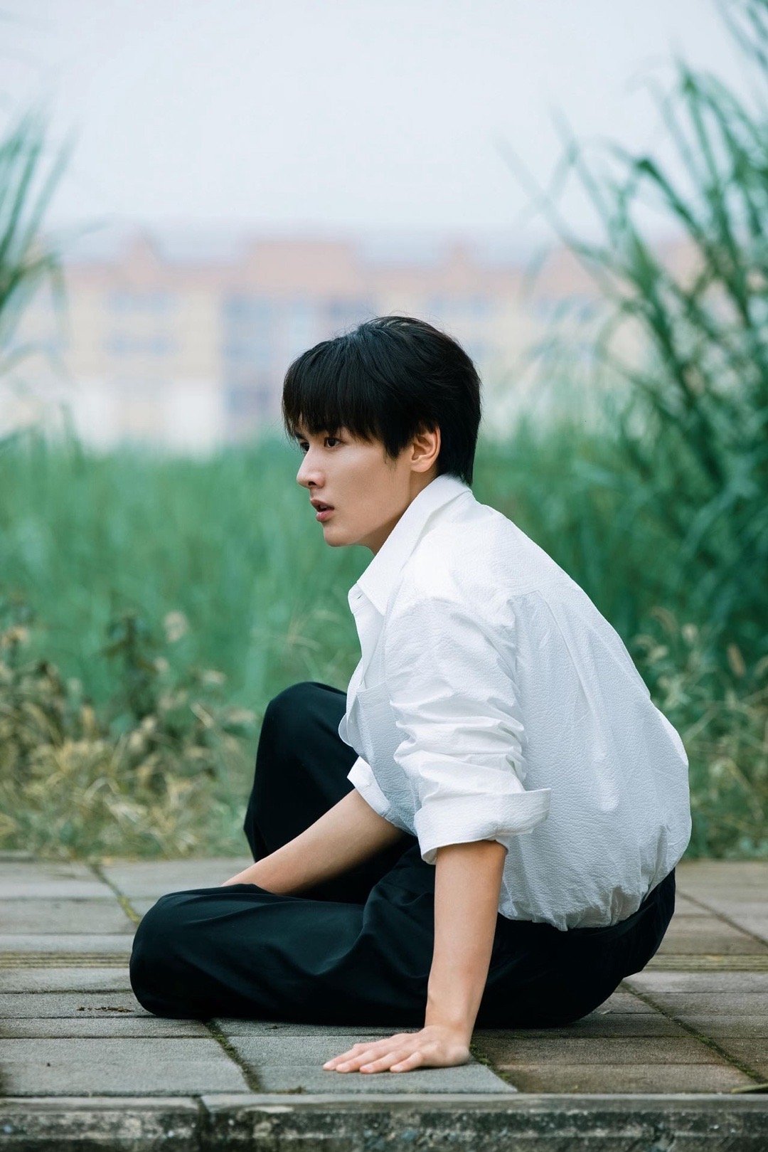 周柯宇居然还有个哥哥在拍短剧 周柯宇甜到让人想恋爱，周昊杉却靠《人生录像厅》让人