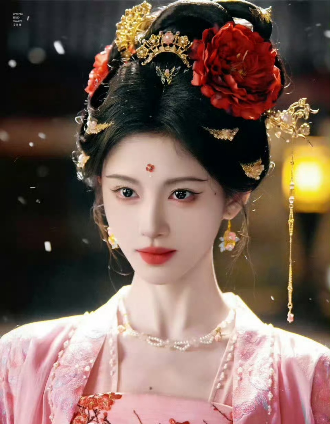 丝芭三问鞠婧祎不是你举报的，但是你有问题要问你凭什么问？知道没有鞠婧祎你活不了了