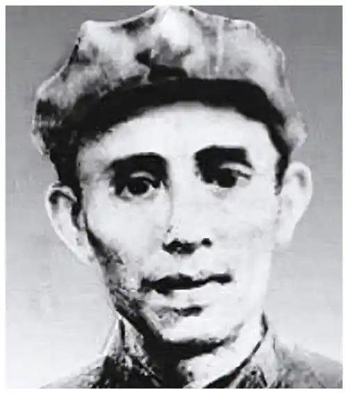 57年遵义挖出一具遗骸，鉴定后竟发现是彭老总的战友！1957年，在贵州遵义的郊区