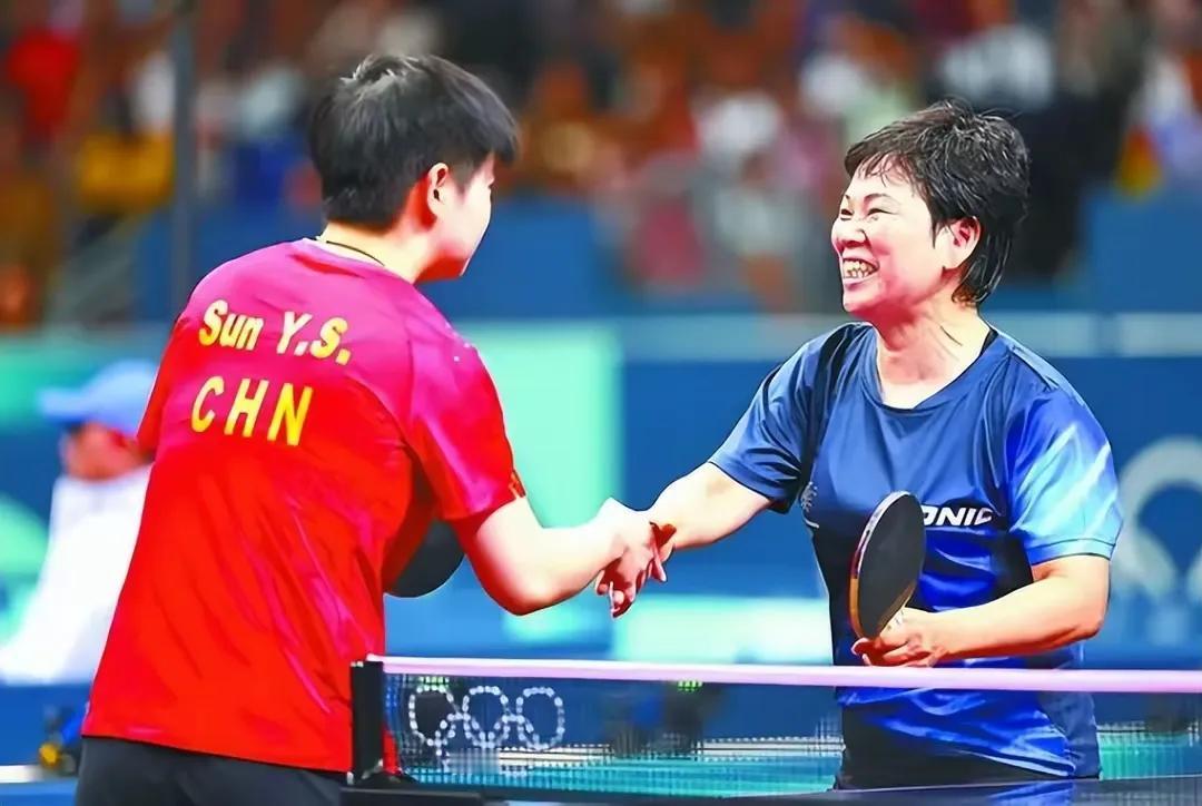 知道倪夏莲吗？她原是乒乓球国手，但早已经移居卢森堡，61岁还代表卢国参加本届奥运