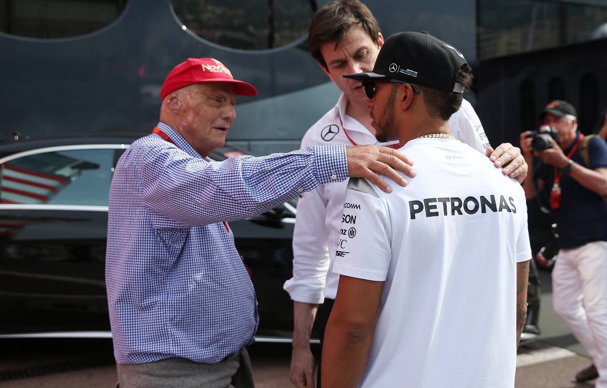 F1 有人问托托·沃尔夫，如果马克斯·维斯塔潘是他的梅赛德斯车手，他会在F1之外