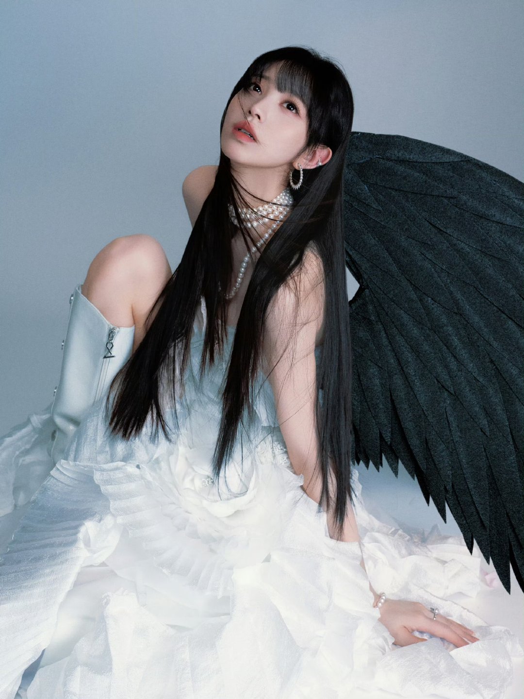 田曦薇田曦薇黑翼天使 田曦薇黑翼天使 ，天使与魔鬼的碰撞 田曦薇天使与魔鬼的化身