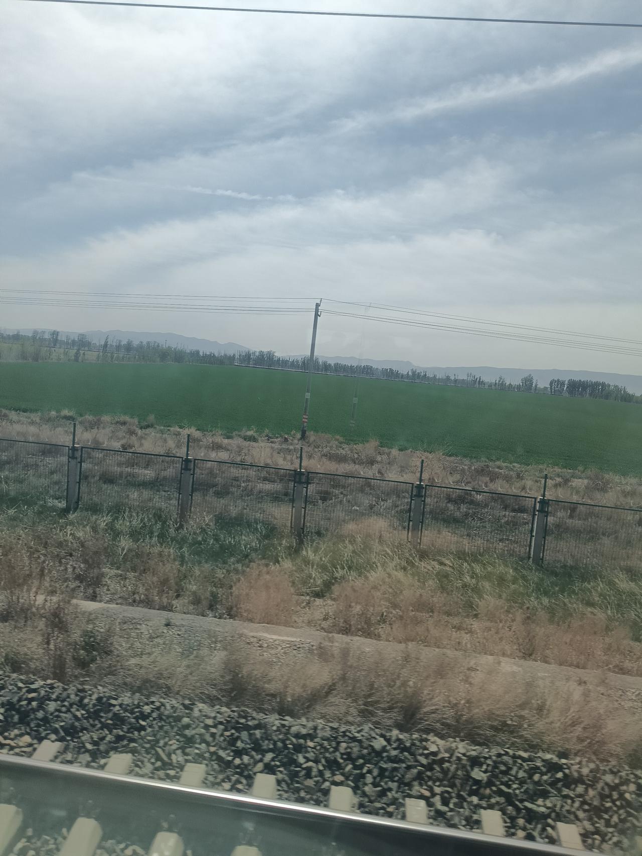 新疆发展农牧业有机可乘
西部地区种植管理，养殖畜牧业在全国很重要的基地。新疆维吾