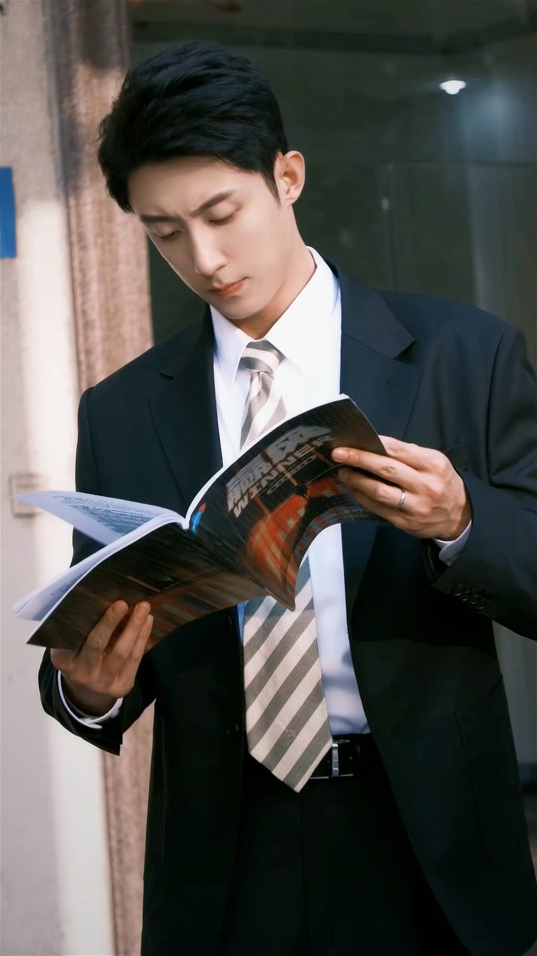 用22个角色打开黄景瑜 从顾顺到李飞，从高远到梁牧泽，从郑北到江成屹……22个角