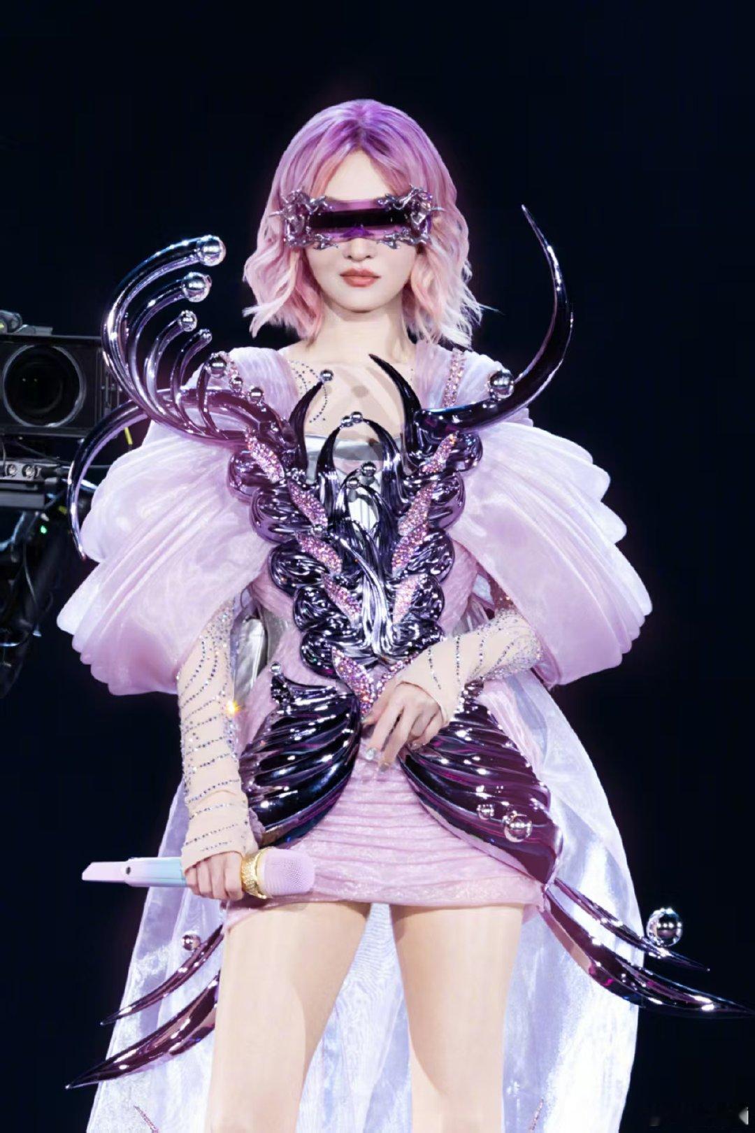 张韶涵演唱会33座城市34场演出张韶涵33座城市34场演出 33城34场的“觅光