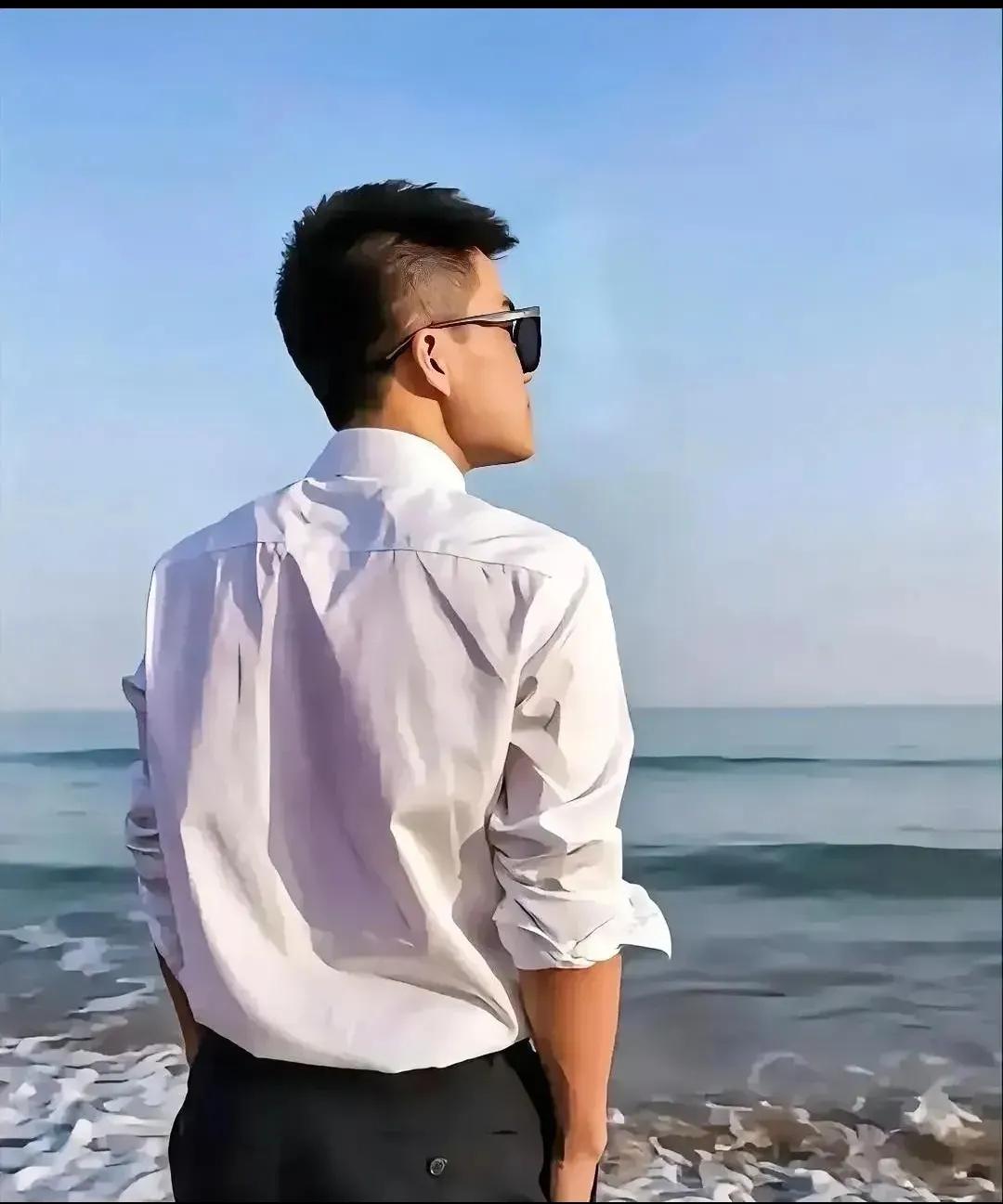 董宇辉说：

“游戏杀死了不自律的少年，他们本该勤奋学习，身心健康。然而，铺天盖