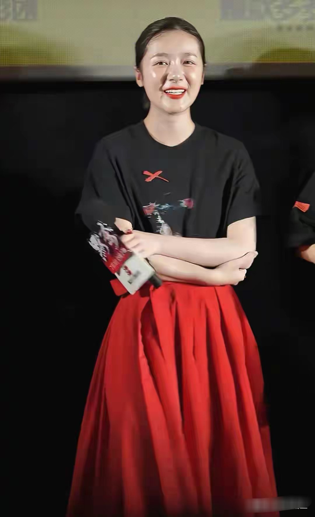 徐娇花期《默杀》演学生，路演显出真年纪，长江七号，确实离我们好多年了。 ​​​