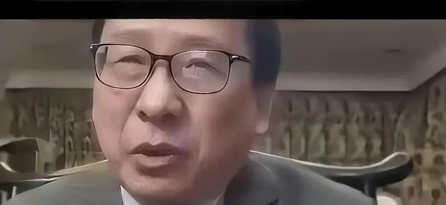 高志凯前阵子在经济会上差点没把保温杯捏瘪 —— 台上李维拍着桌子喊 "搞自主创新