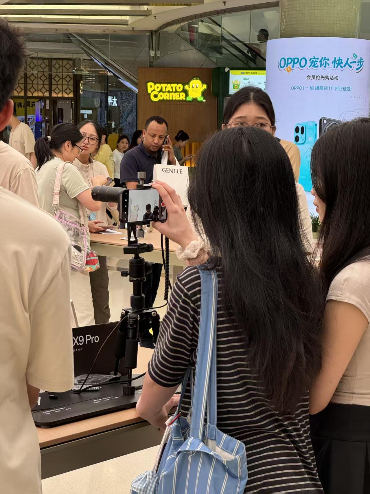 哭😭想抢先提Find X9 Ultra结果没了

哈苏相机暂时买不起，但哈苏联