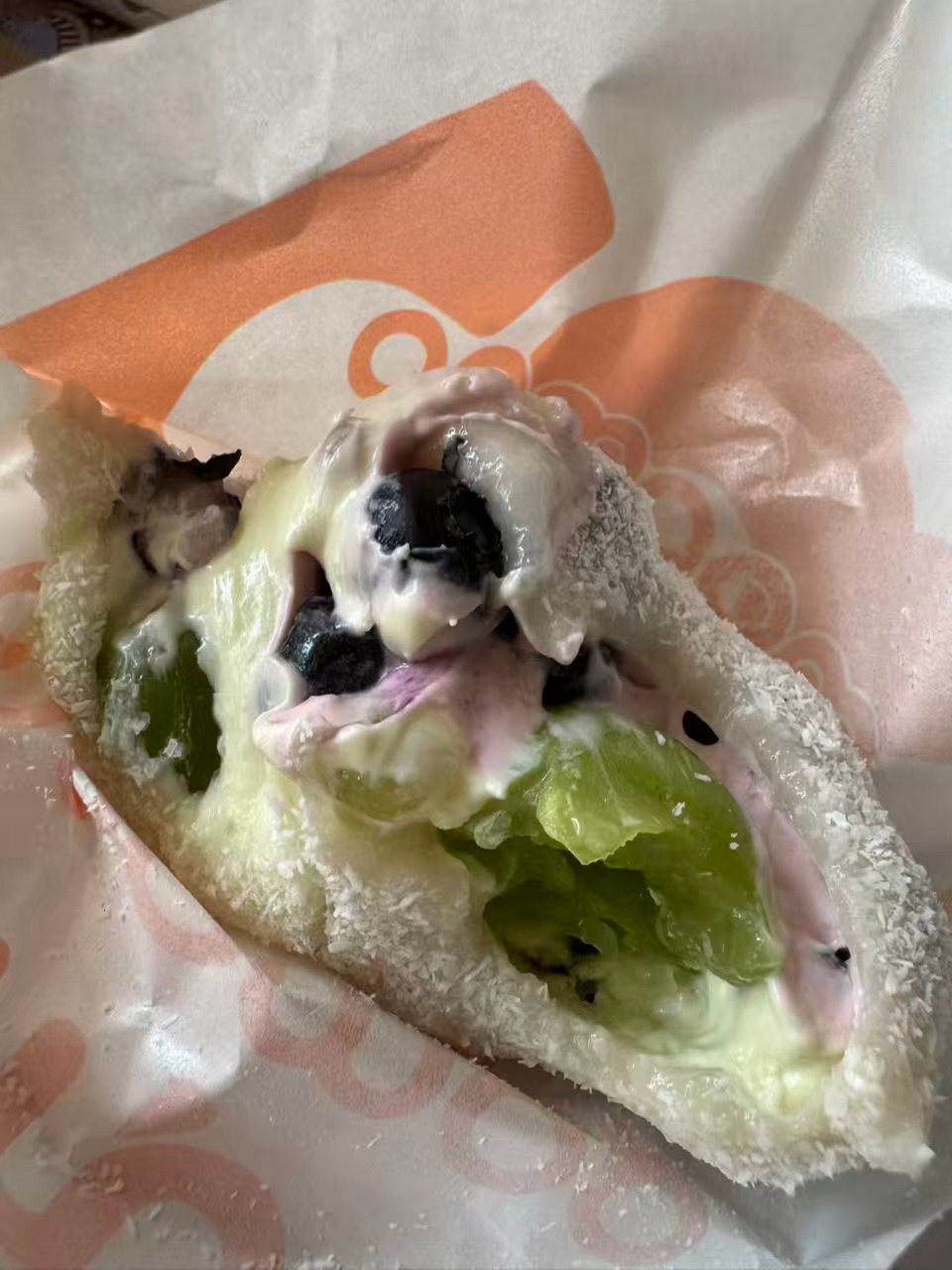 这个是青提蓝莓乳酪麻糍 