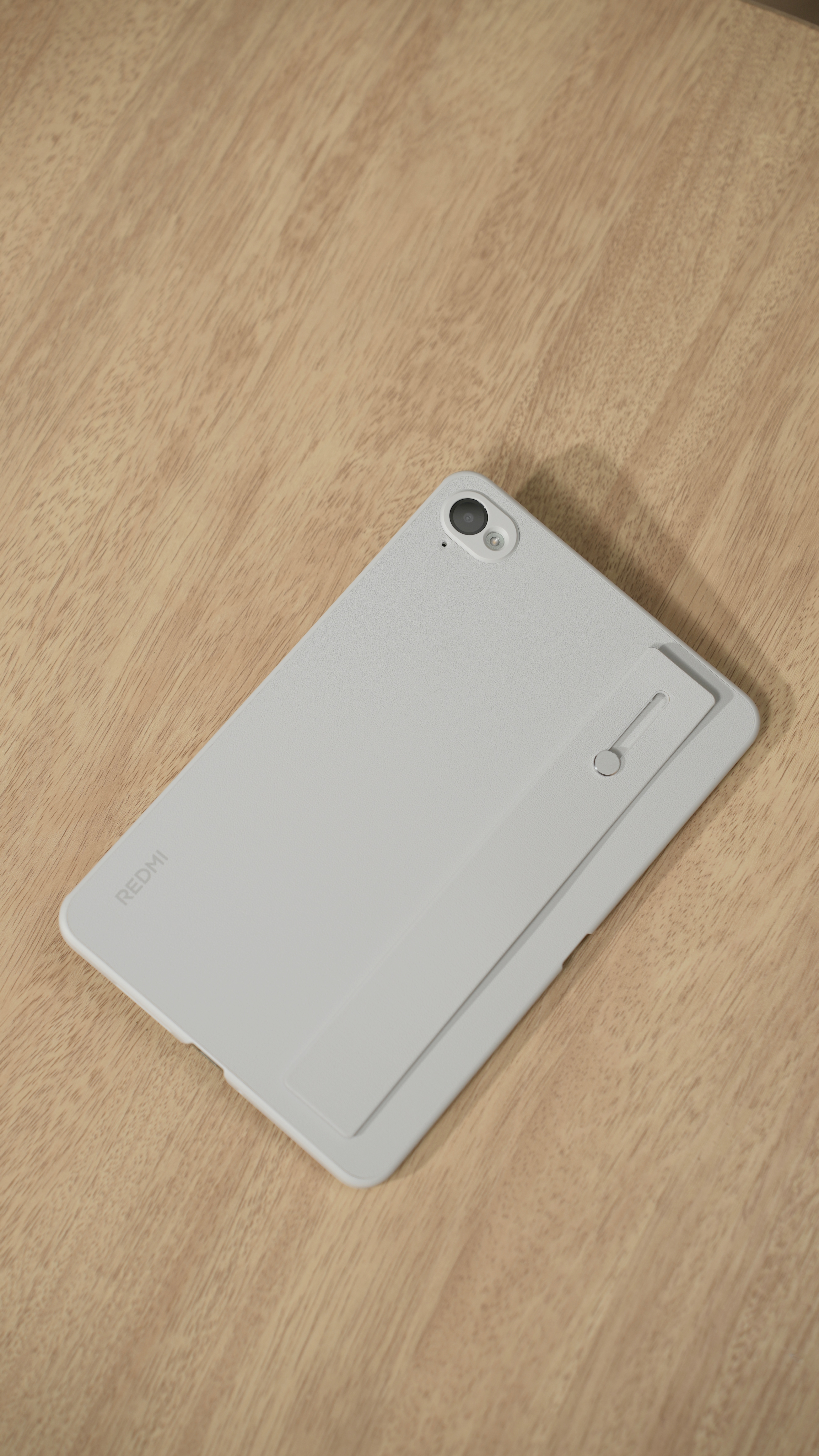 REDMI K Pad这个时尚腕带保护壳做工挺好的，质感也好，今天晚上就会开售，